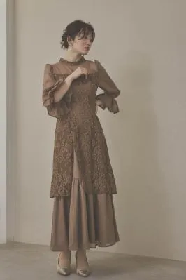 モカのシャーリングスリーブ花柄レースドレス M/Select Shop