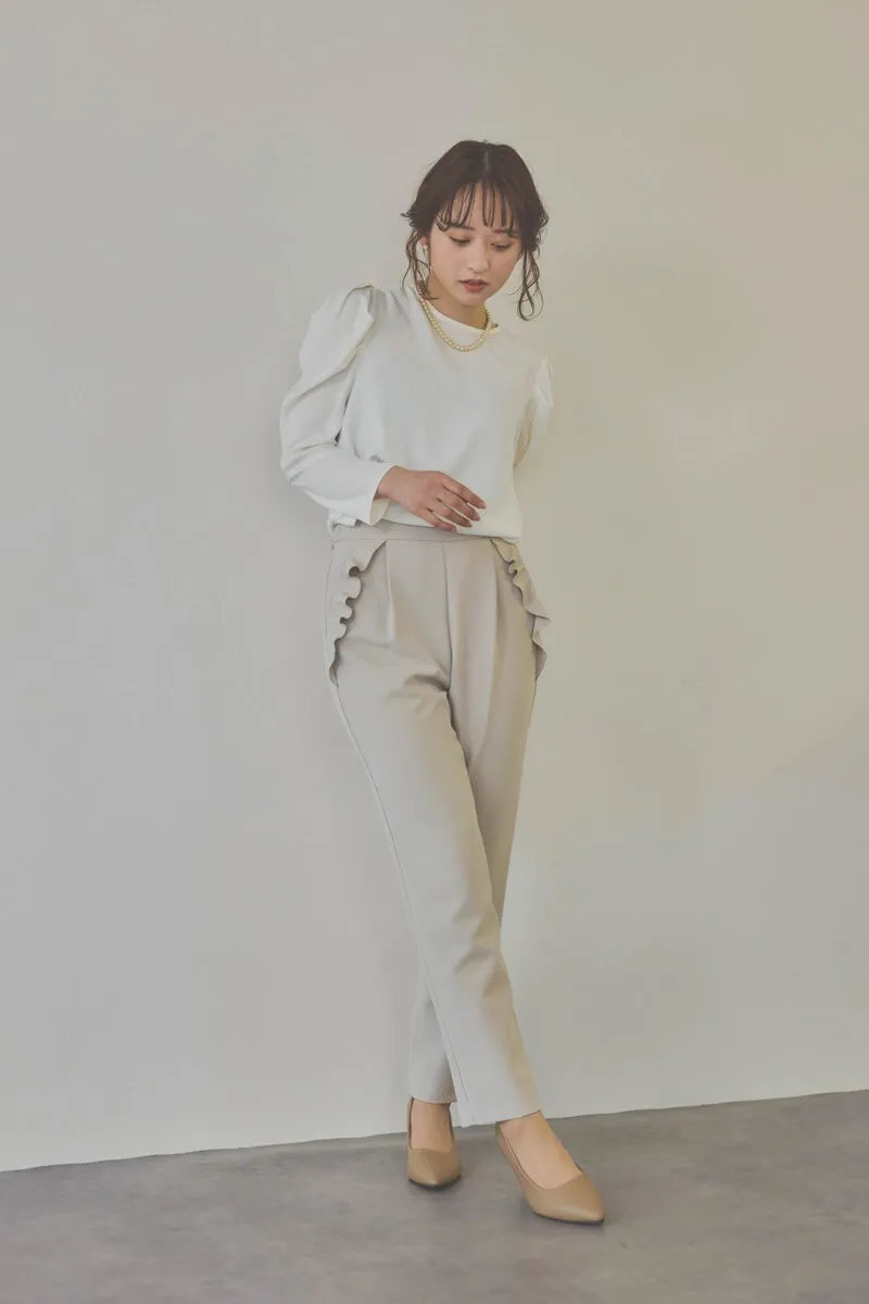 ベージュのパールボタンジレスーツセット　M/kaene