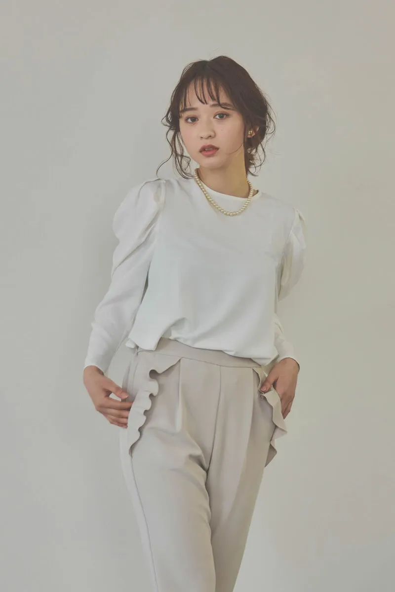 ベージュのパールボタンジレスーツセット　M/kaene