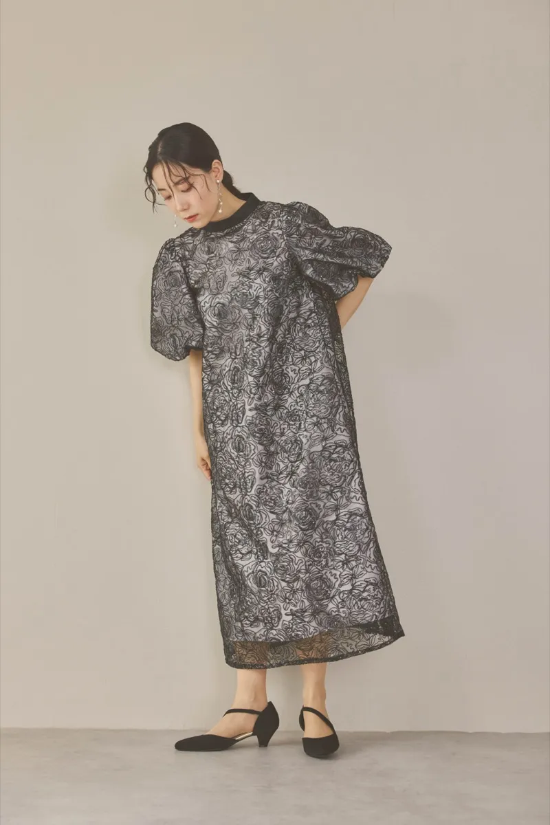 ブラックのボリュームスリーブスパンコールドレス　M/Select Shop