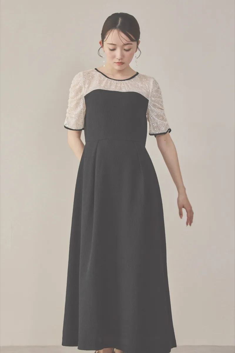 ブラックのレースコンビカットプリーツドレス　M/kaene