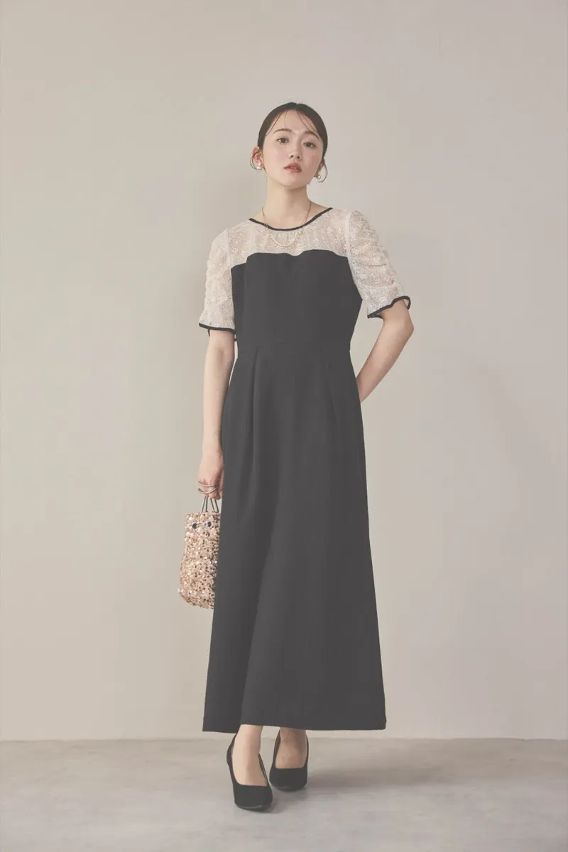 ブラックのレースコンビカットプリーツドレス　M/kaene