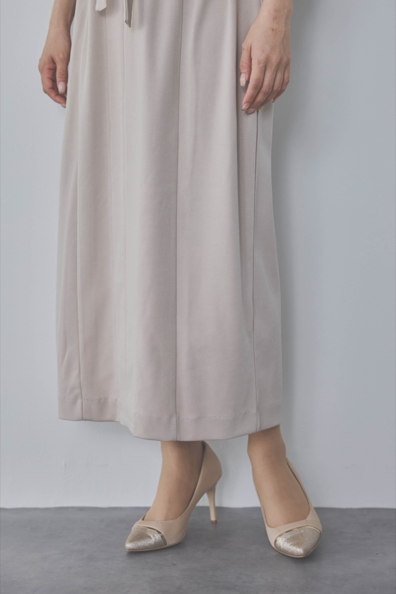 ベージュのボリュームスリーブポンチワンピース　M〜L/Select Shop