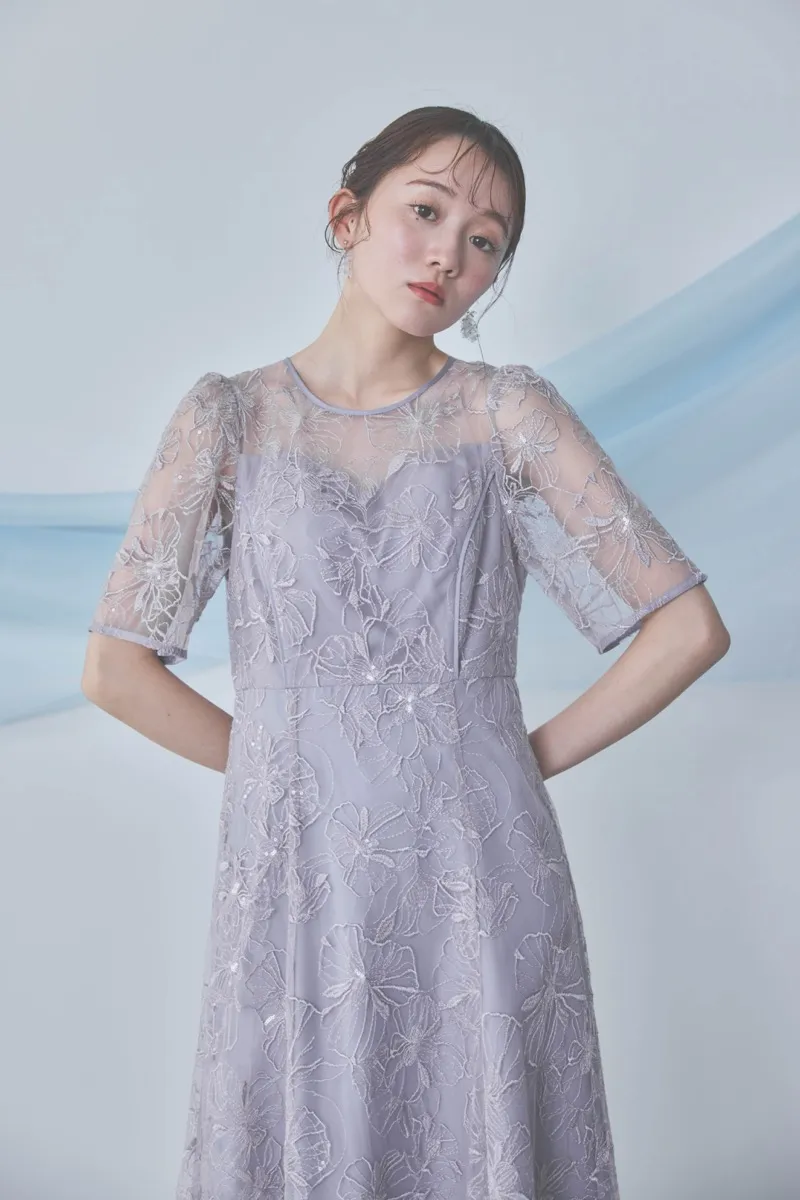 ラベンダーのビオラモチーフ刺繍ドレス　M/AIMER