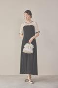 ブラックのレースコンビカットプリーツドレス　M/kaene