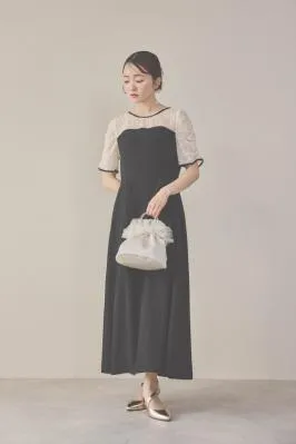 ブラックのレースコンビカットプリーツドレス　M/kaene
