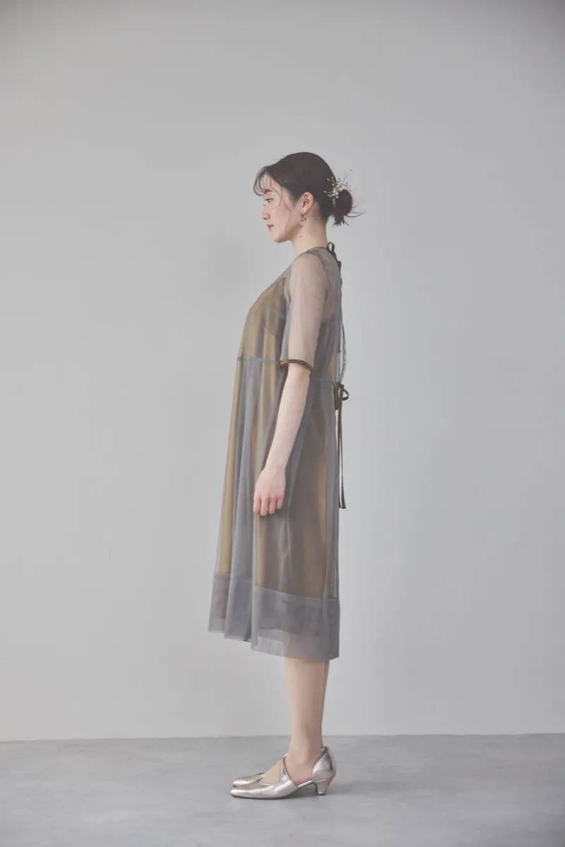 ブラウンのチュール×シャンブレードレス