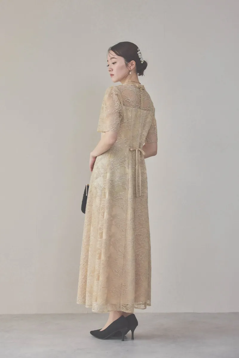 イエローのシャイニーエンブロイダリードレス M〜L/kaene