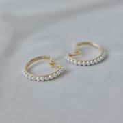 ベビーパールのフープイヤリング