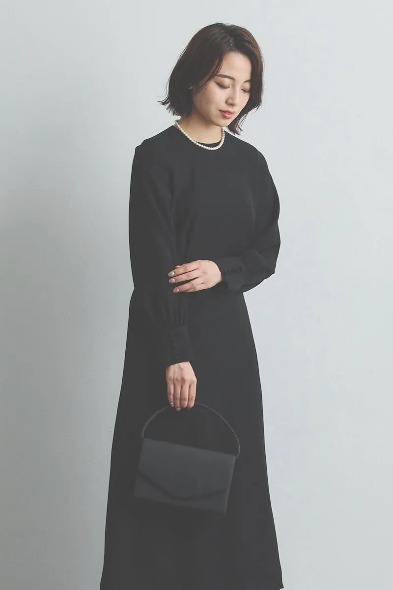 ブラックの袖ボタンフォーマルドレス M〜L/kaene