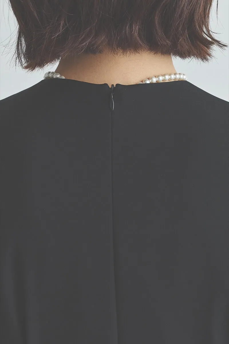 ブラックの袖ボタンフォーマルドレス M〜L/kaene