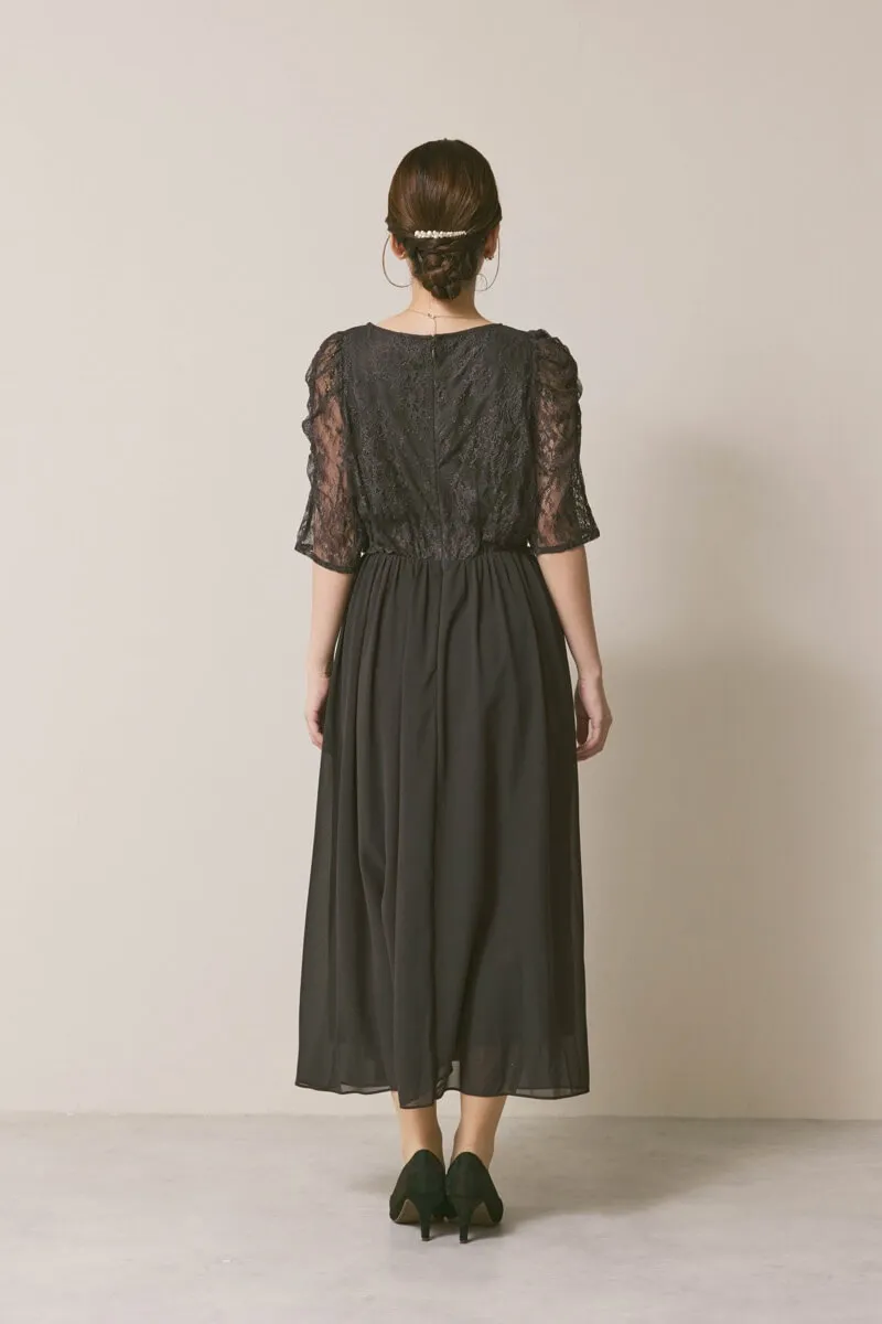チャコールグレーのパワーショルダーレースドレス　M/YECCA VECCA