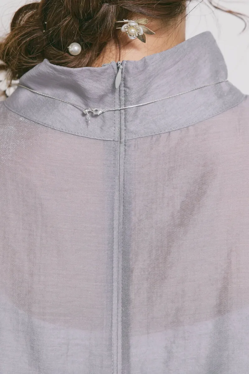 ブルーグレーのテントラインシアードレス　M/kaene