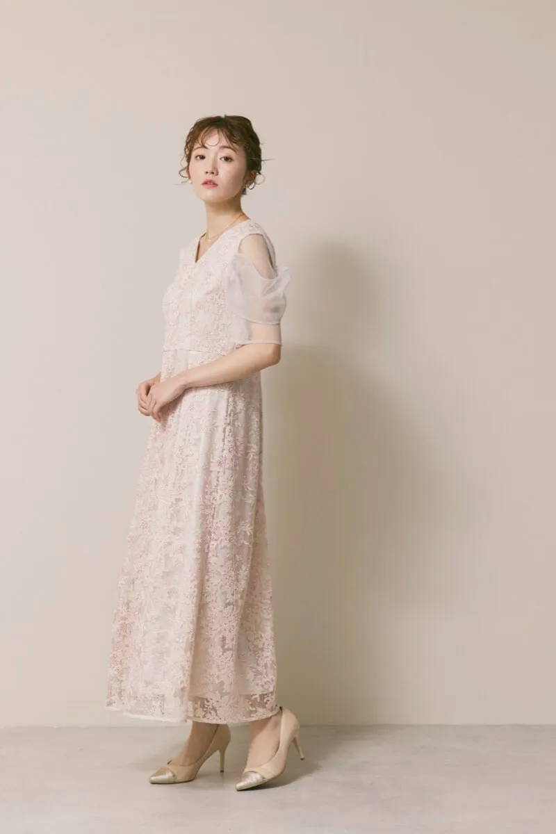 ピンクベージュのシアーオフショルドレス　S/kaene