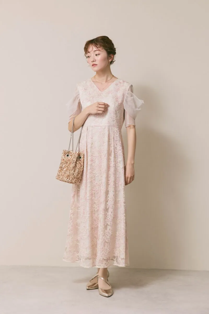 ピンクベージュのシアーオフショルドレス　S/kaene