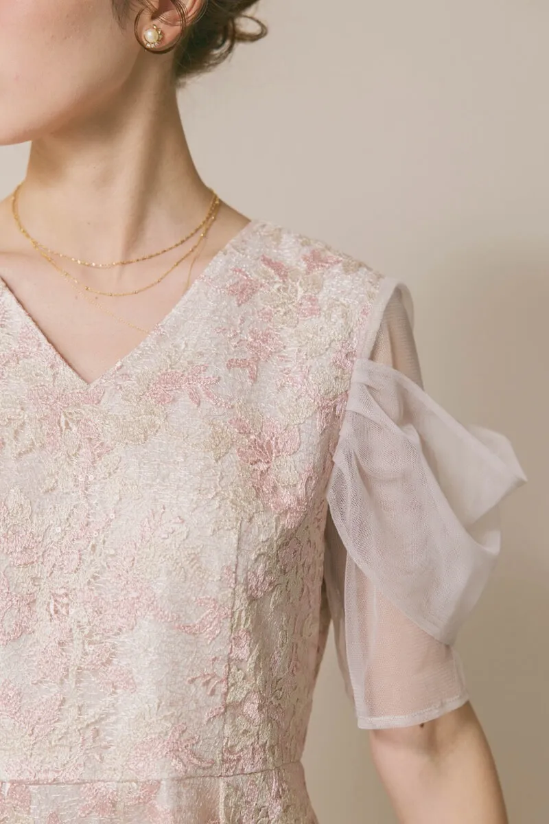 ピンクベージュのシアーオフショルドレス　S/kaene
