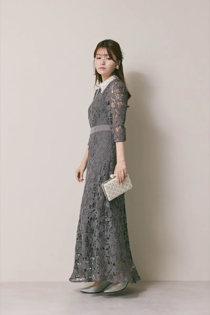 グレーのビジューカラーレースドレス