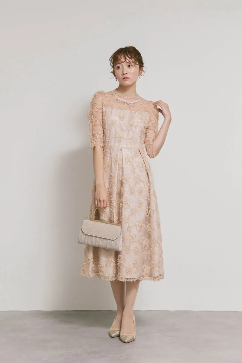 ベージュのフラワーエンブロイダリーレースドレス　M/Select Shop