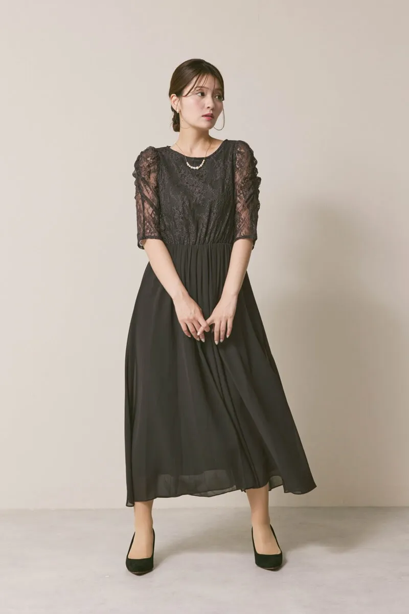 チャコールグレーのパワーショルダーレースドレス　M/YECCA VECCA