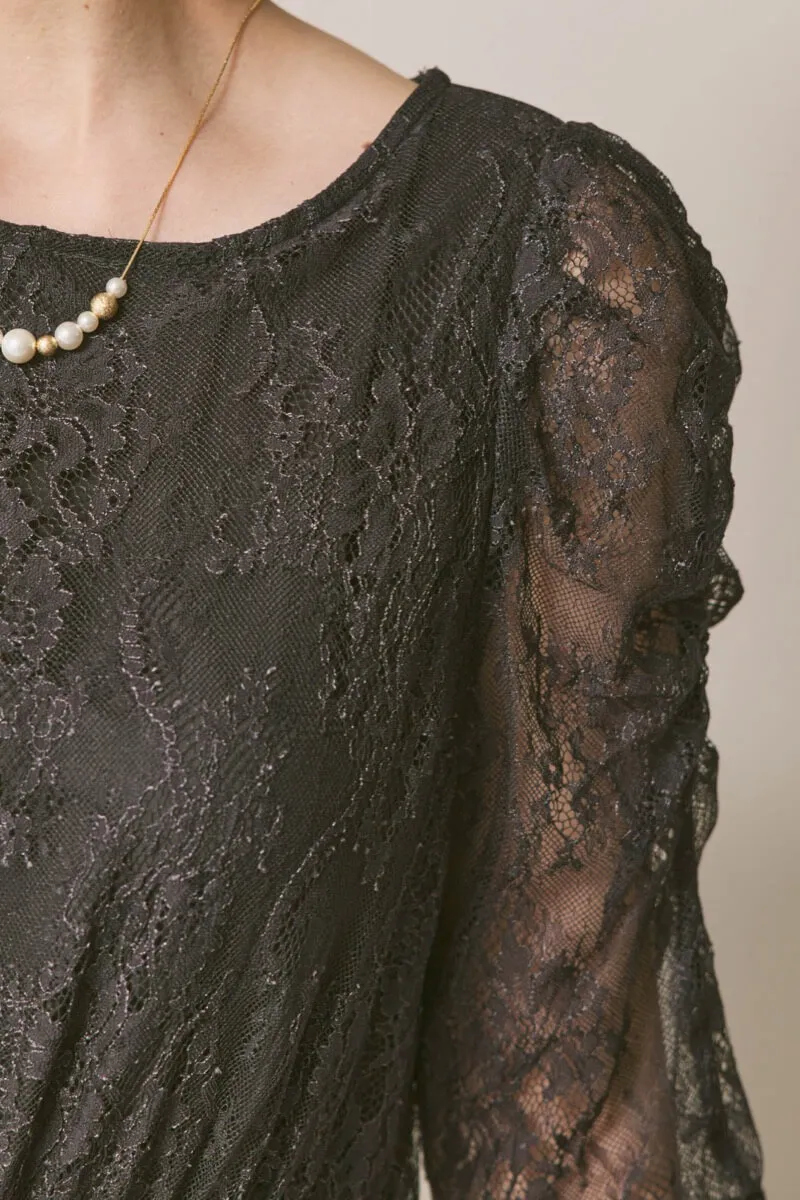チャコールグレーのパワーショルダーレースドレス　M/YECCA VECCA