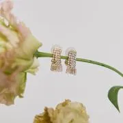 ゴールドのダイヤシャワーイヤリング