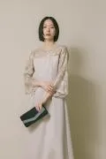 グレージュのブリエレースジャガードドレス　M/eneak [店頭販売価格 42,900円 ]