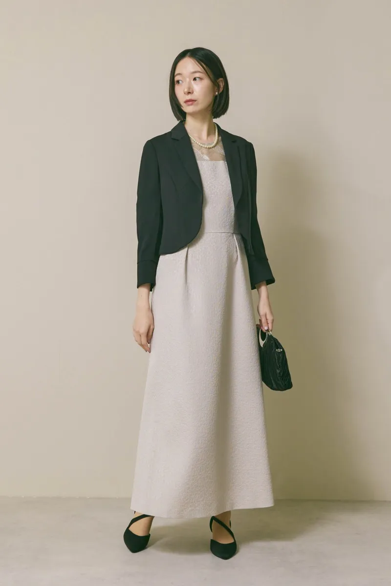 グレージュのブリエレースジャガードドレス　M/eneak [店頭販売価格 42,900円 ]