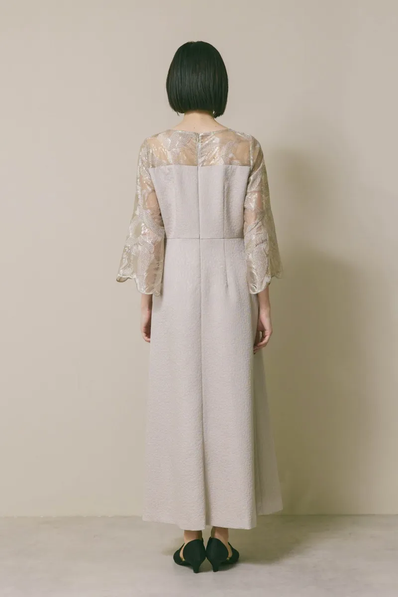 グレージュのブリエレースジャガードドレス　M/eneak [店頭販売価格 42,900円 ]