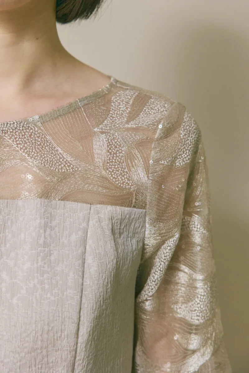 グレージュのブリエレースジャガードドレス　M/eneak [店頭販売価格 42,900円 ]