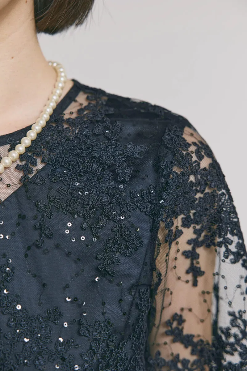 ネイビーのシャイニーレースレイヤードドレス　M/eneak [店頭販売価格 49,500円 ]