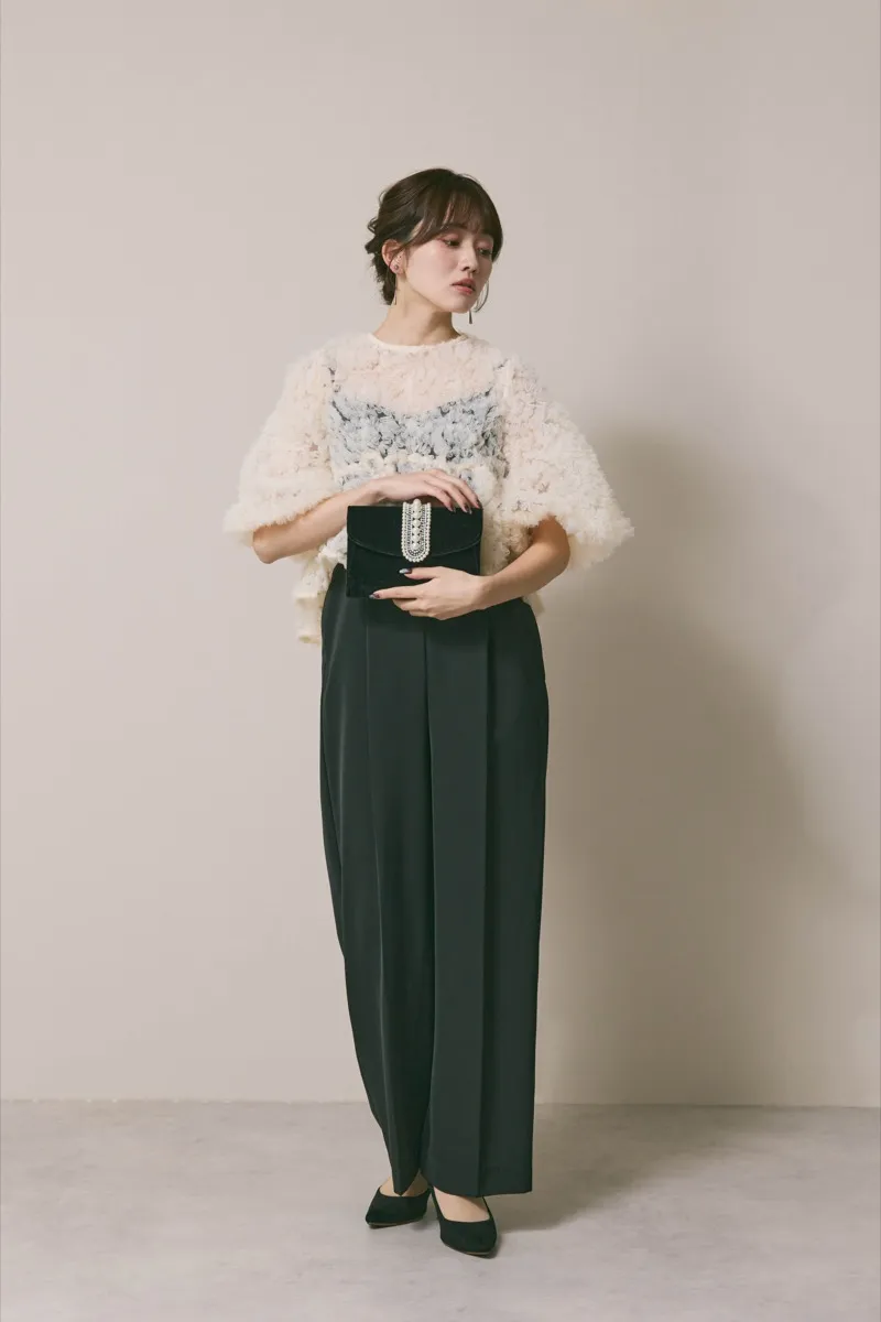 ホワイト✕ブラックのペタルテクスチャーパンツドレス　M/Select Shop