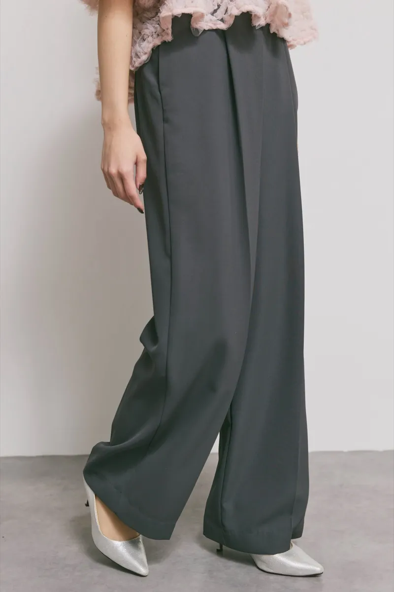 ピンク✕チャコールのペタルテクスチャーパンツドレス　M/Select Shop