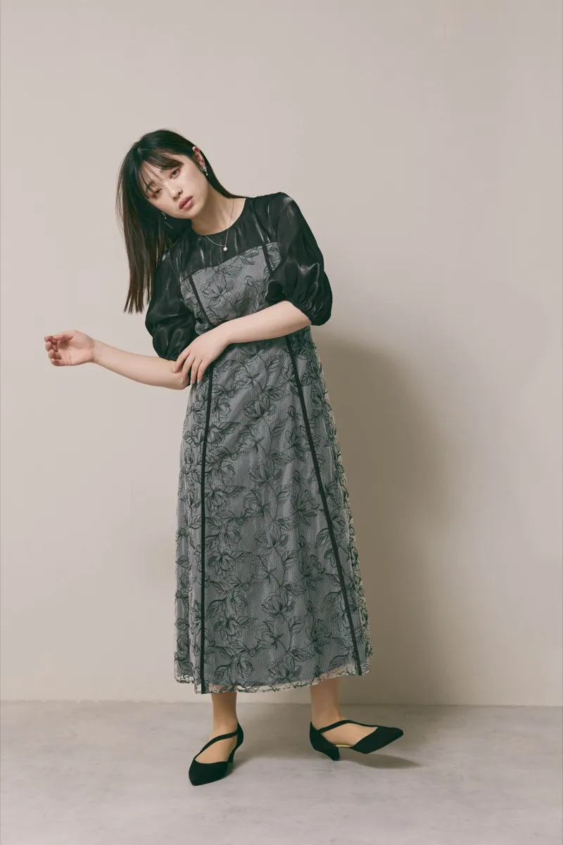 ブラックのパイピングレース切替ドレス　M/kaene