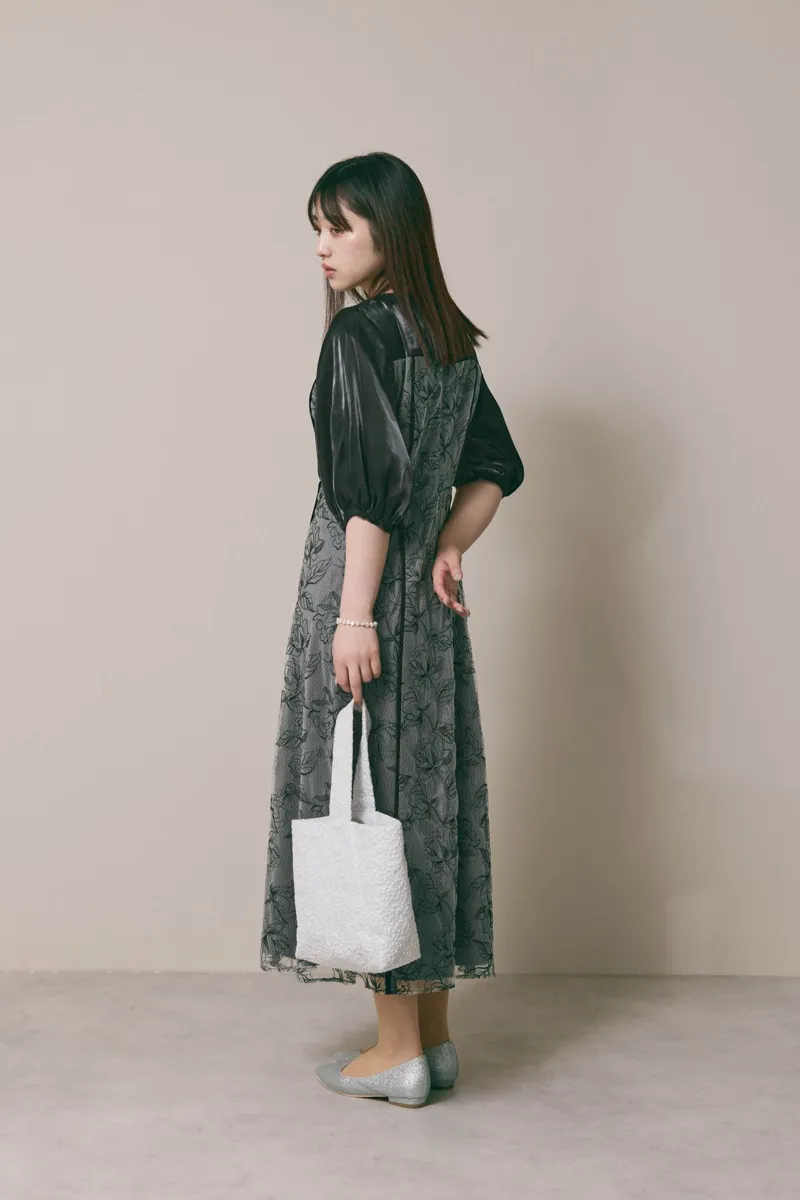 ブラックのパイピングレース切替ドレス　M/kaene