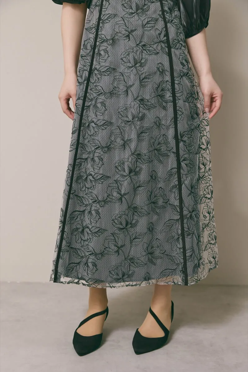 ブラックのパイピングレース切替ドレス　M/kaene