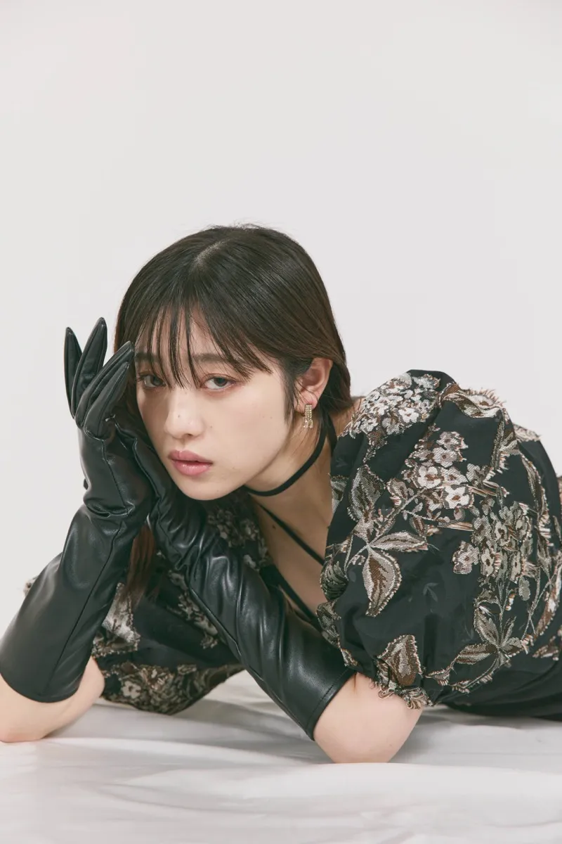 ブラックのスイッチングジャガードドレス　M/MARTE