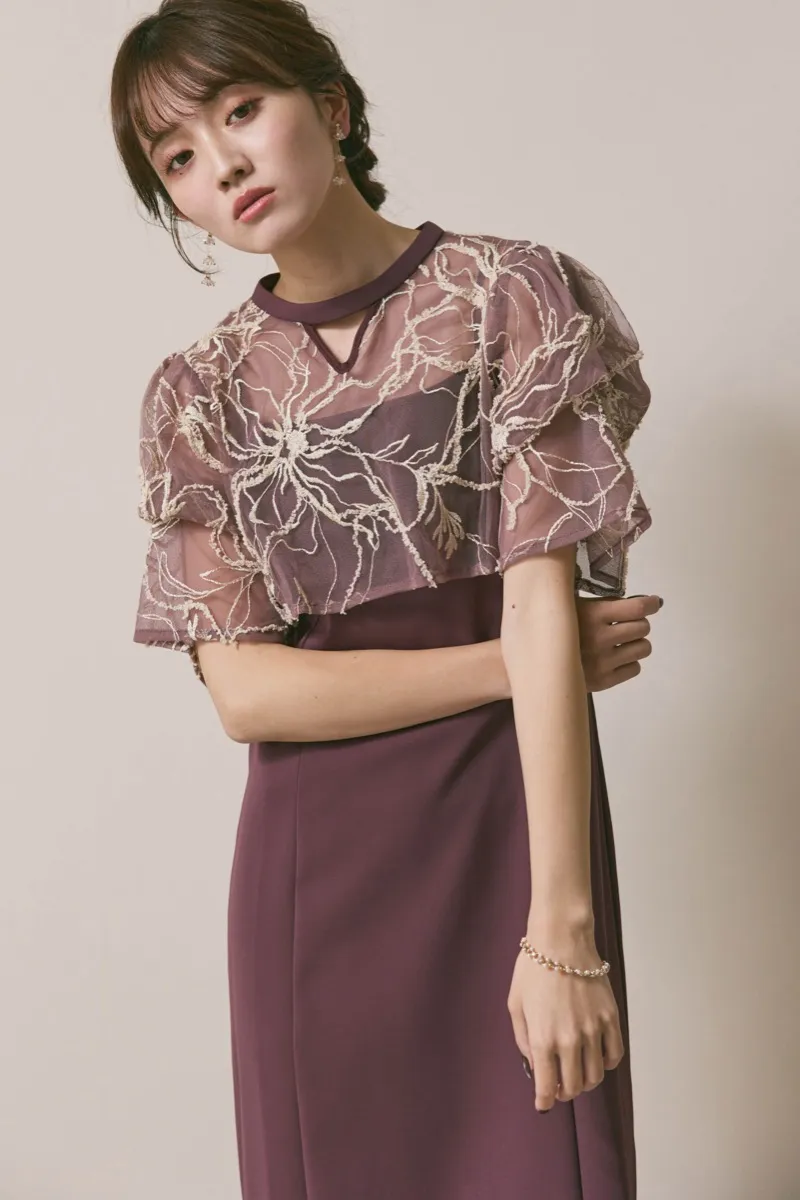 グレイッシュレッドのフラワーモール刺繍ドレス　M/AIMER