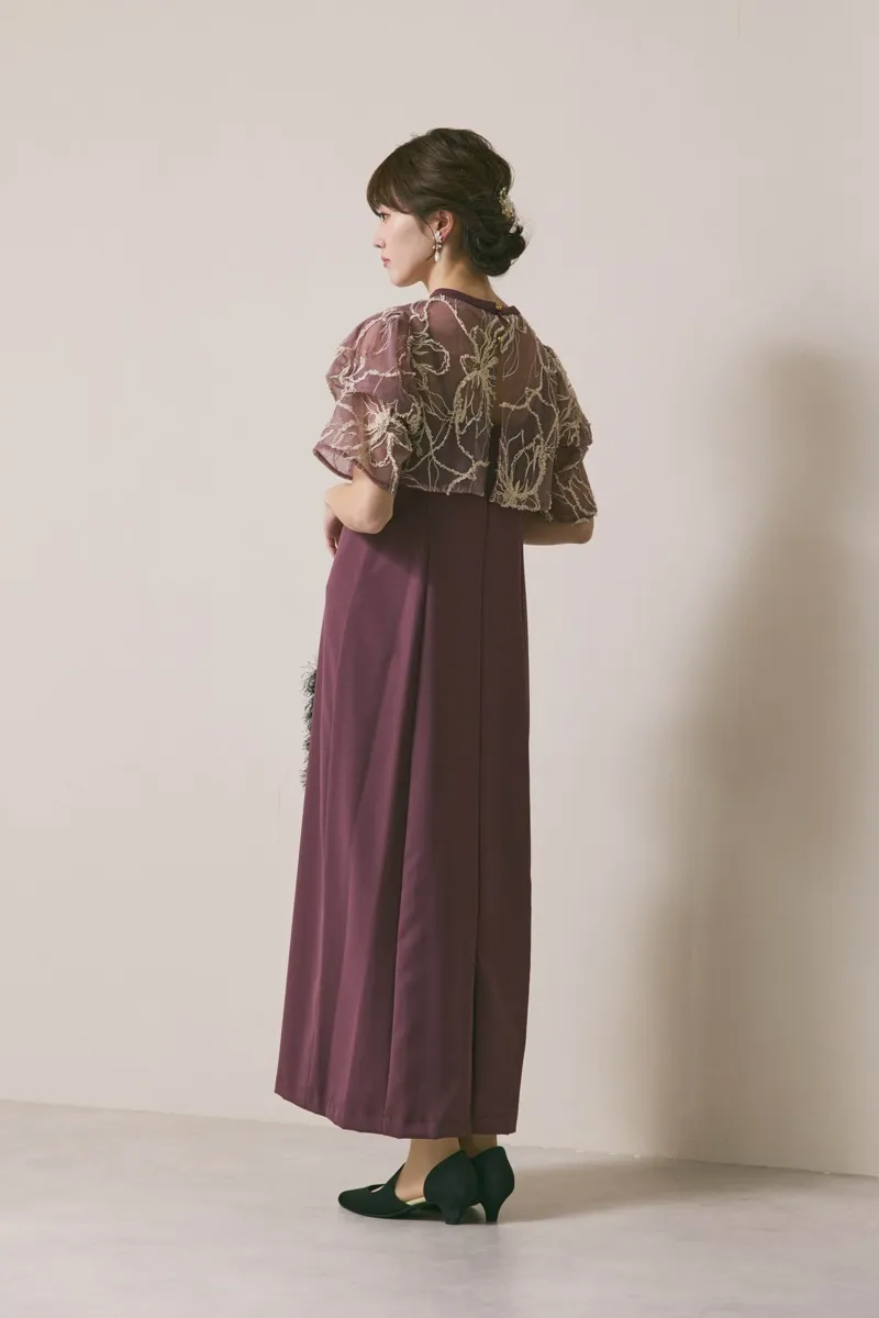 グレイッシュレッドのフラワーモール刺繍ドレス　M/AIMER