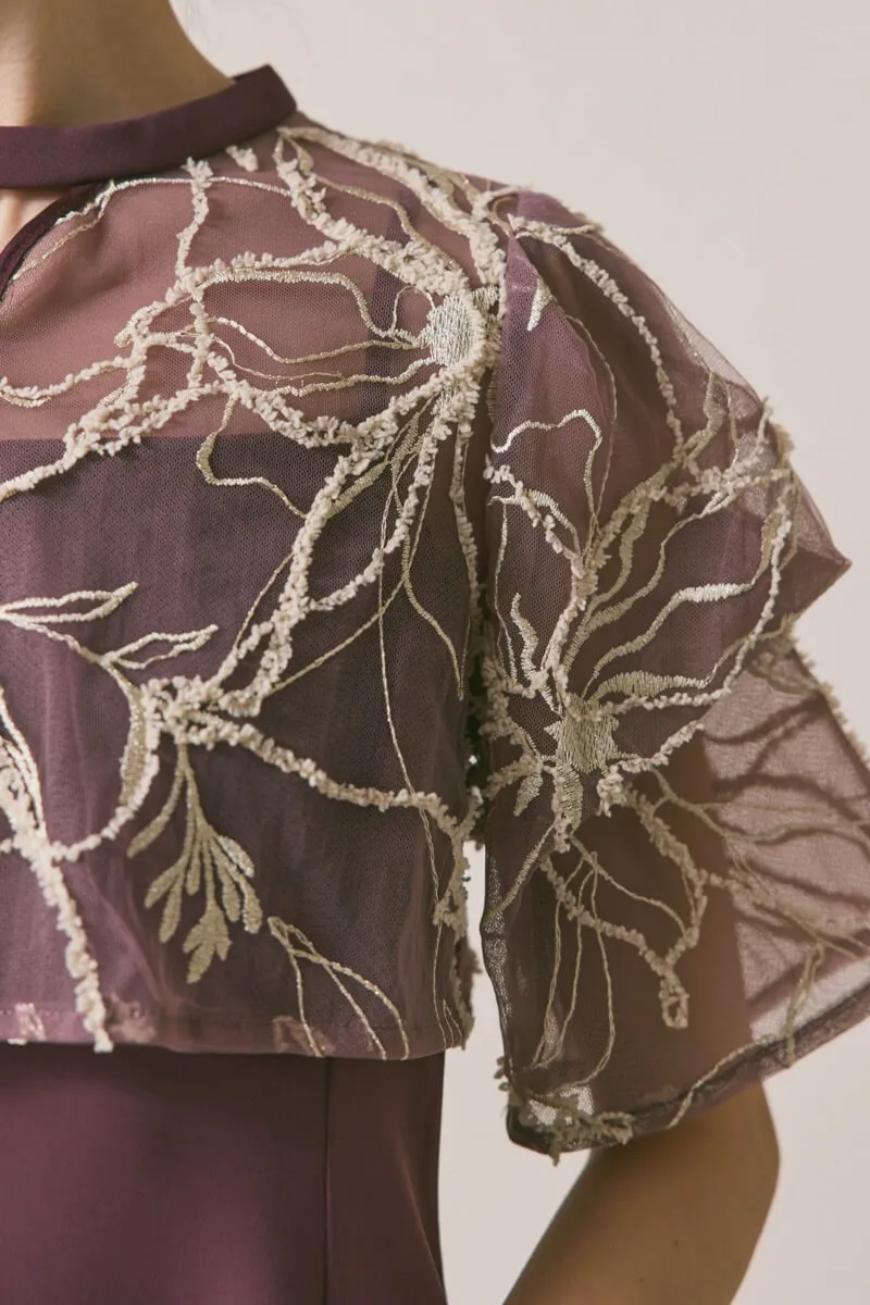 グレイッシュレッドのフラワーモール刺繍ドレス　M/AIMER