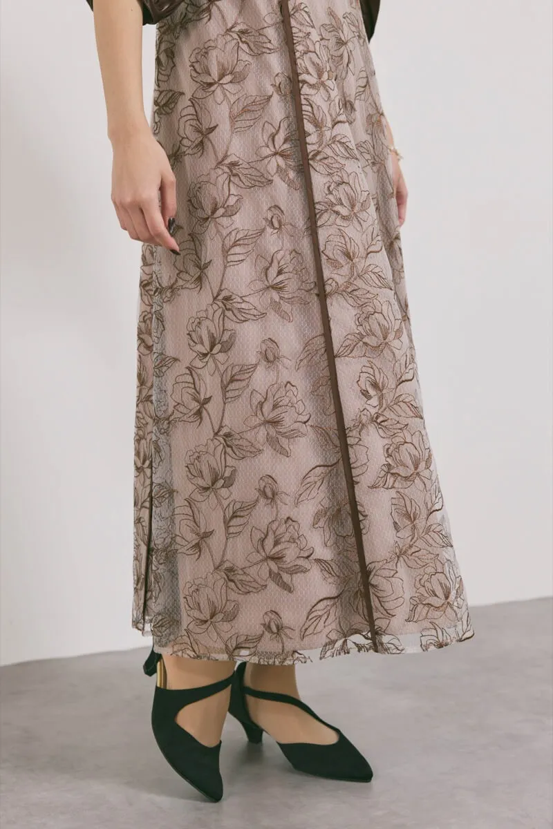 ブラウンのパイピングレース切替ドレス　S/kaene