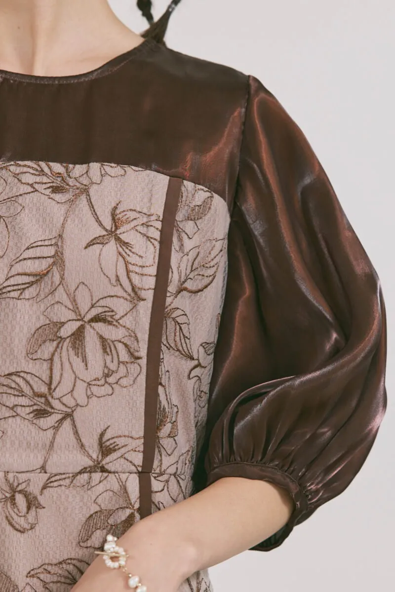 ブラウンのパイピングレース切替ドレス　S/kaene