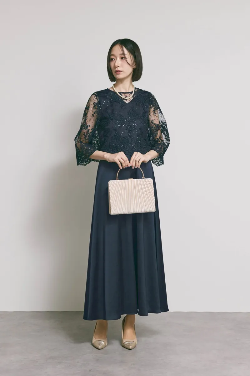 ネイビーのシャイニーレースレイヤードドレス　L/eneak [店頭販売価格 49,500円 ]