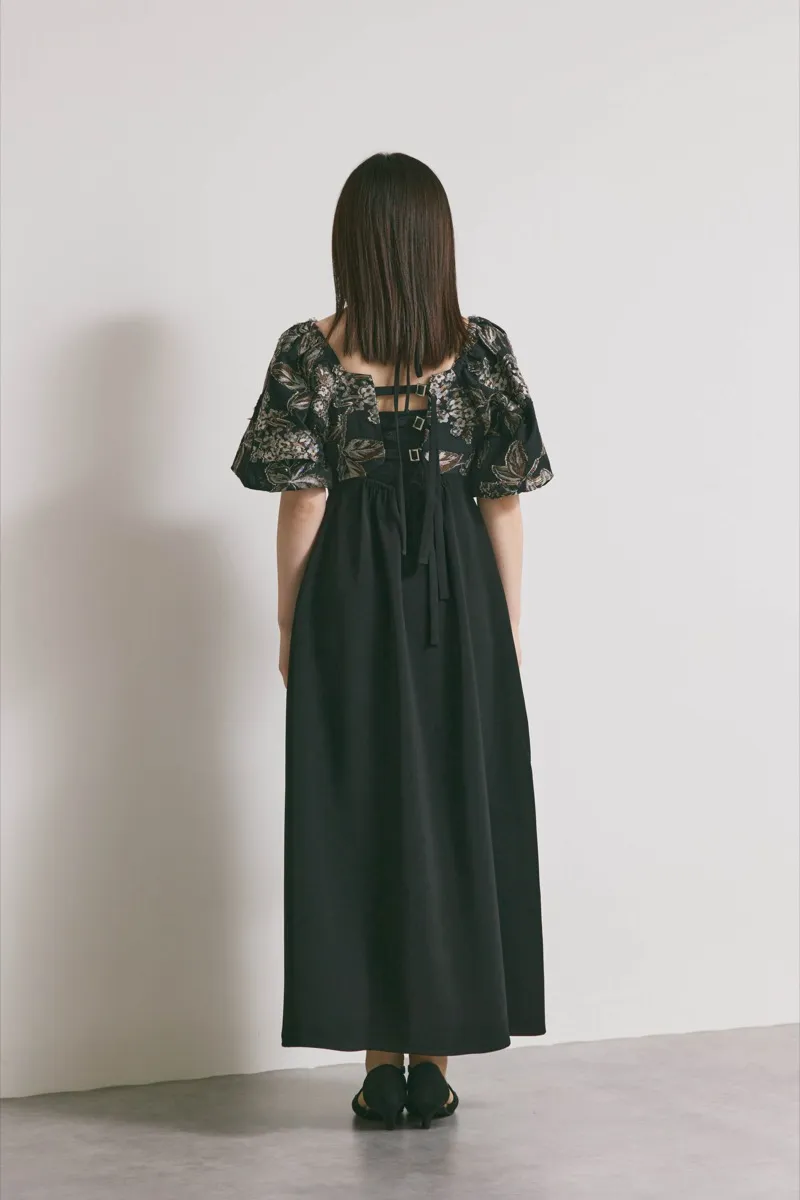 ブラックのスイッチングジャガードドレス