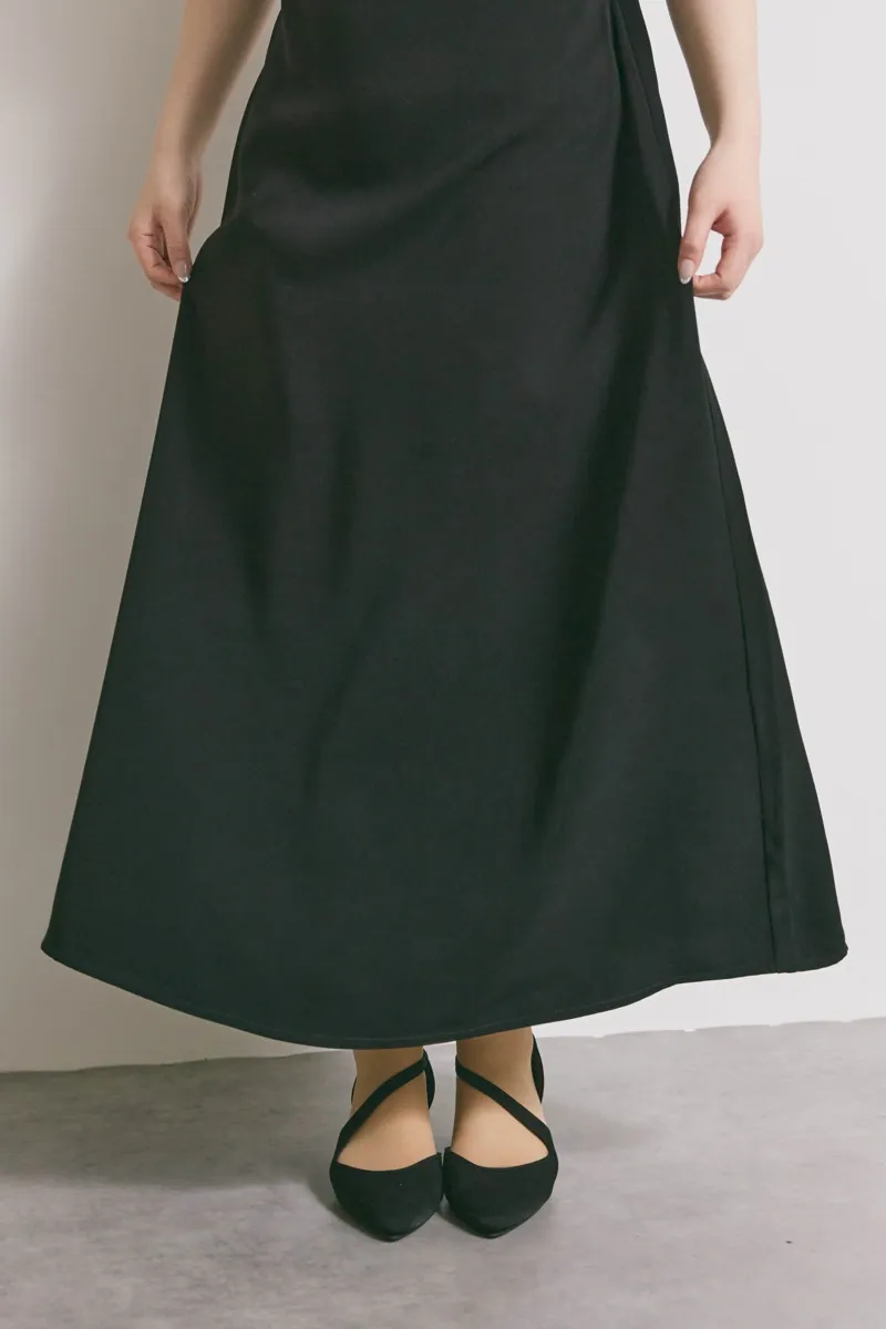 ブラックのスイッチングジャガードドレス