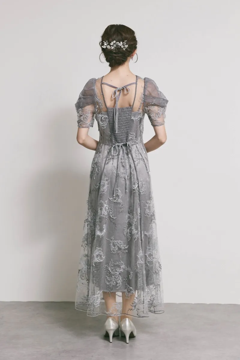 グレーのコードフラワレースドレス