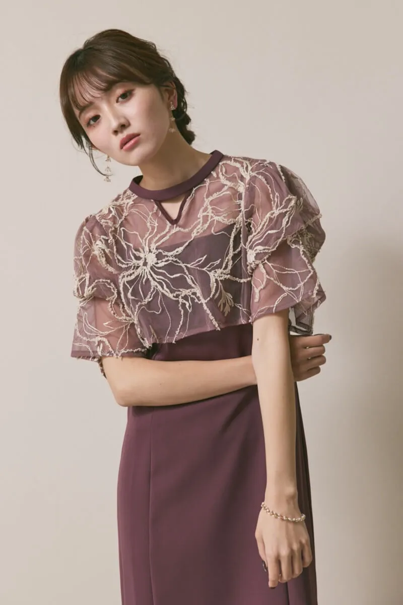 ゴールドのグラスビーズロングイヤリング