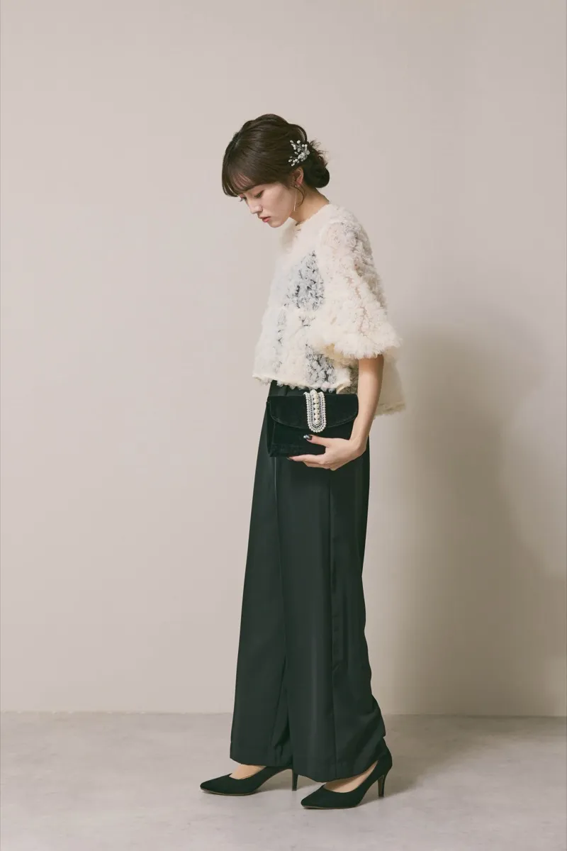 ブラックのベロア✕パールフラップミニバッグ