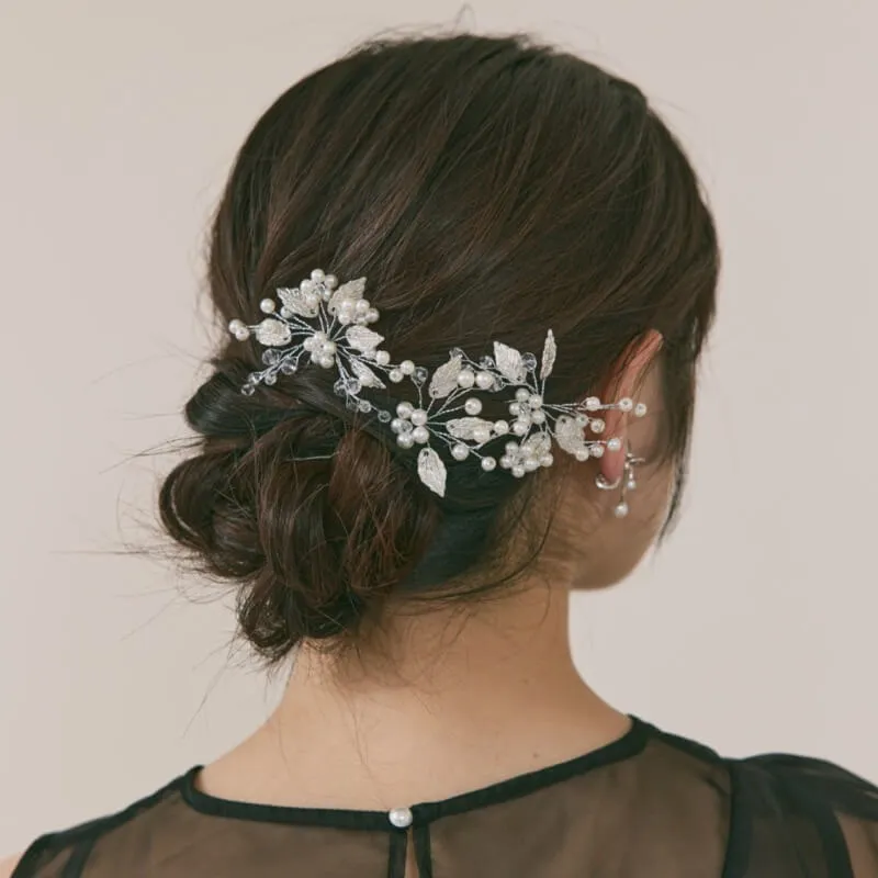 シルバーのクリスタルリーフヘアピン(3本セット)