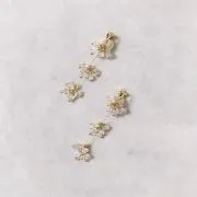 ゴールドのグラスビーズロングイヤリング