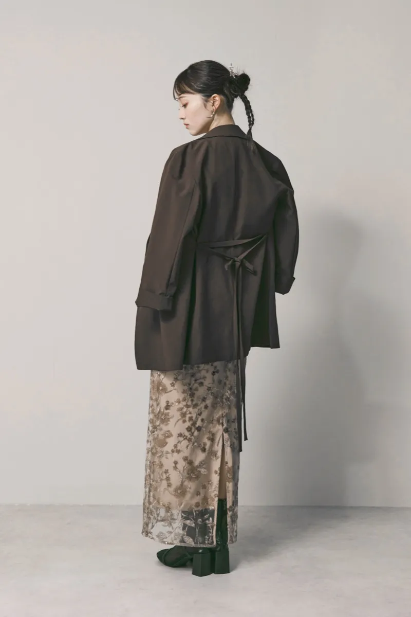 ベージュのフラワーエンブロイダリーパフスリーブドレス　M/Leja